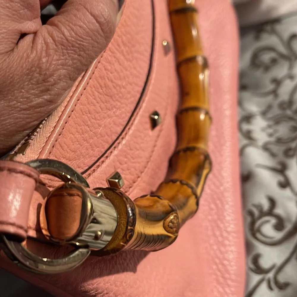 Authentic Pink Leather Gucci ANITA Handbag with Bamboo handle and bamboo zipper - Picture 16 of 17